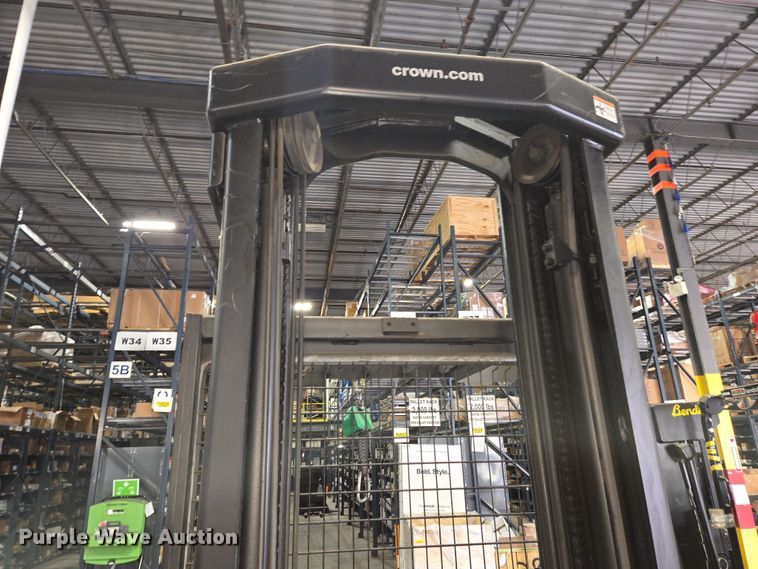 image for item EM6028 2015 Crown S3505-30 order picker