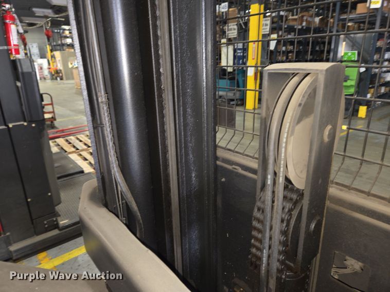 image for item EM6028 2015 Crown S3505-30 order picker