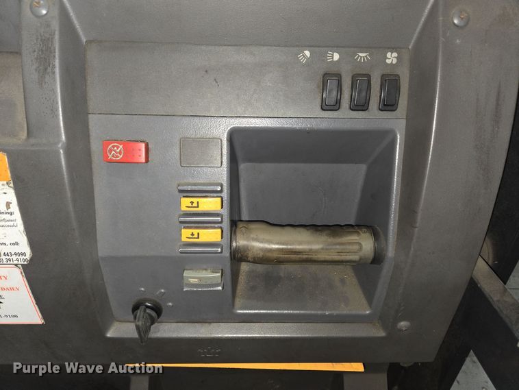 image for item EM6028 2015 Crown S3505-30 order picker