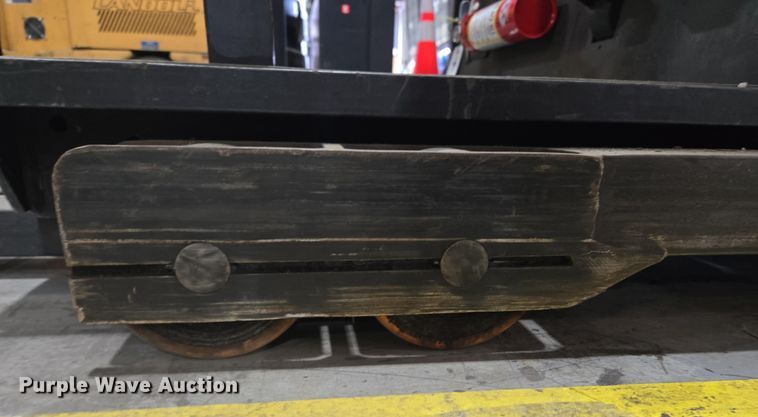 image for item EM6028 2015 Crown S3505-30 order picker