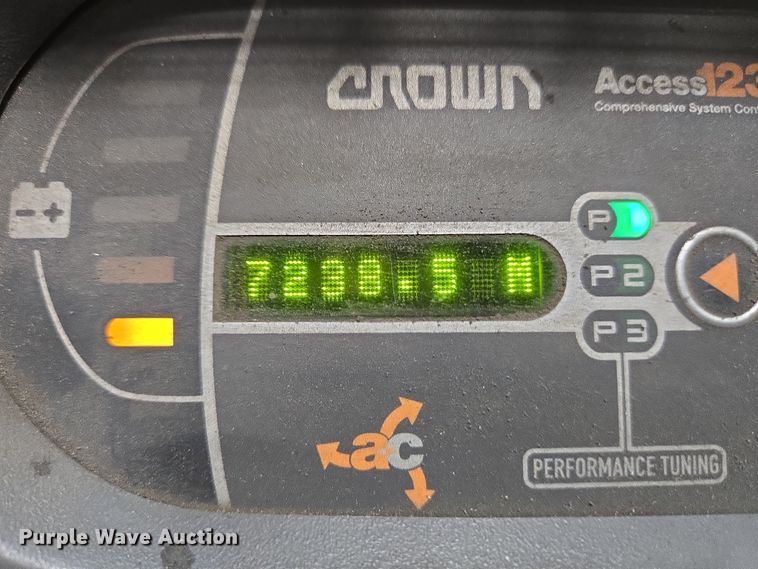 image for item EM6028 2015 Crown S3505-30 order picker