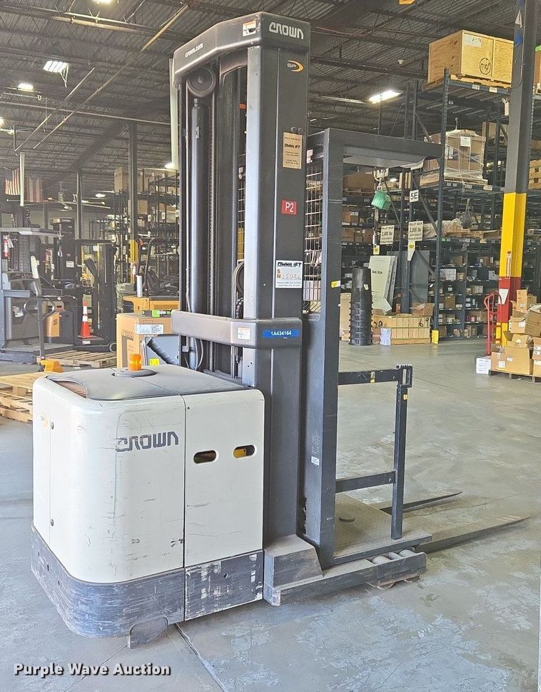 image for item EM6029 2015 Crown SP3505-30 order picker