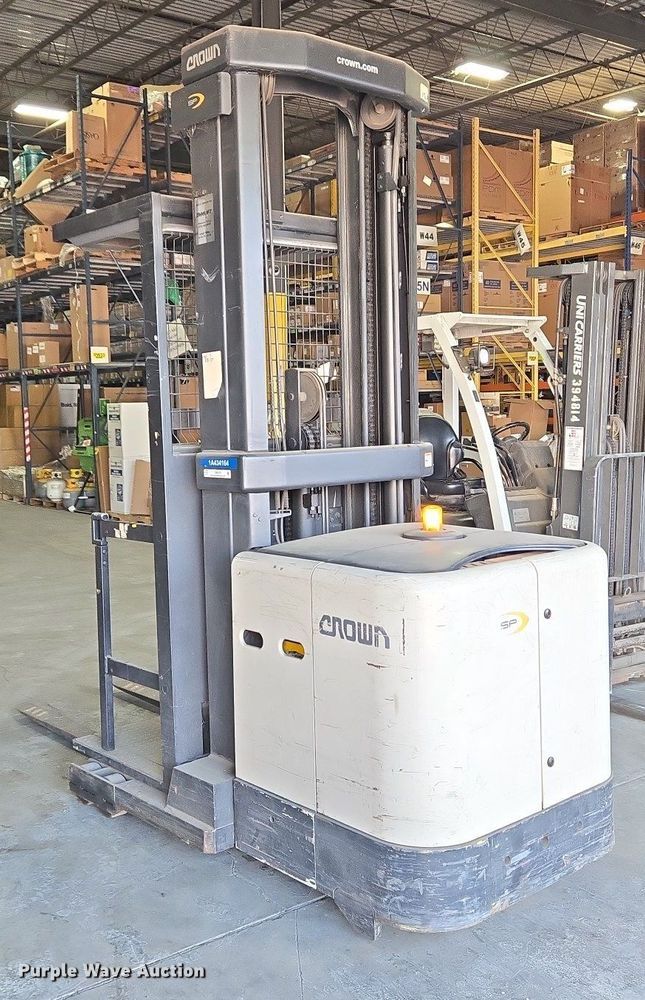 image for item EM6029 2015 Crown SP3505-30 order picker