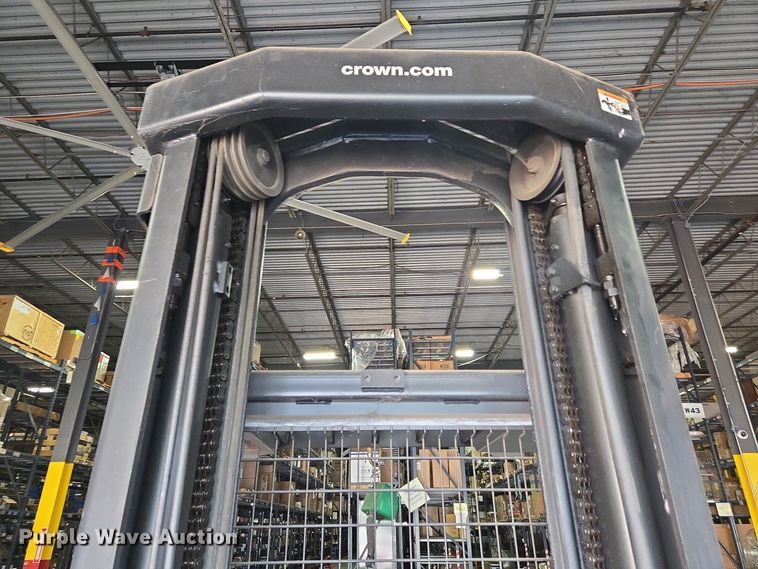 image for item EM6029 2015 Crown SP3505-30 order picker