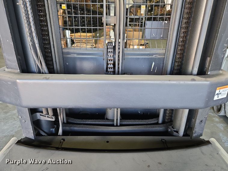 image for item EM6029 2015 Crown SP3505-30 order picker