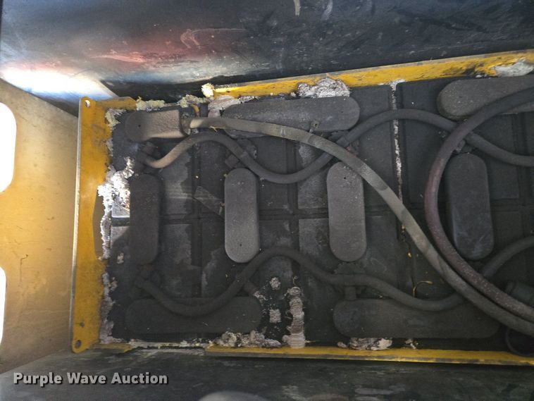 image for item EM6029 2015 Crown SP3505-30 order picker