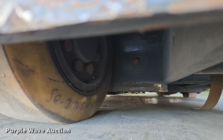 image for item EM6029 2015 Crown SP3505-30 order picker