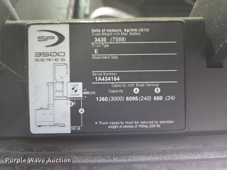 image for item EM6029 2015 Crown SP3505-30 order picker