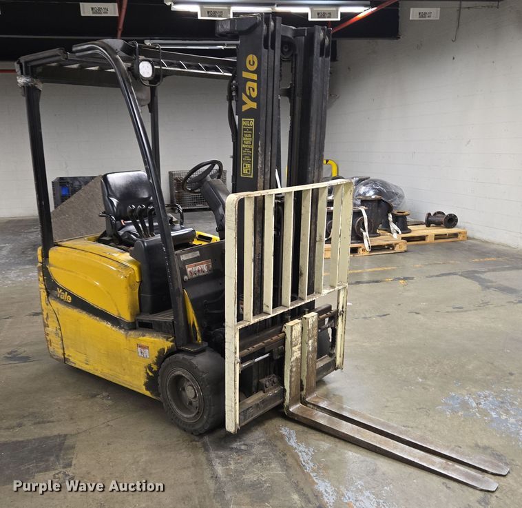 image for item EM6031 2016 Yale ERP040VTN36TE082 forklift
