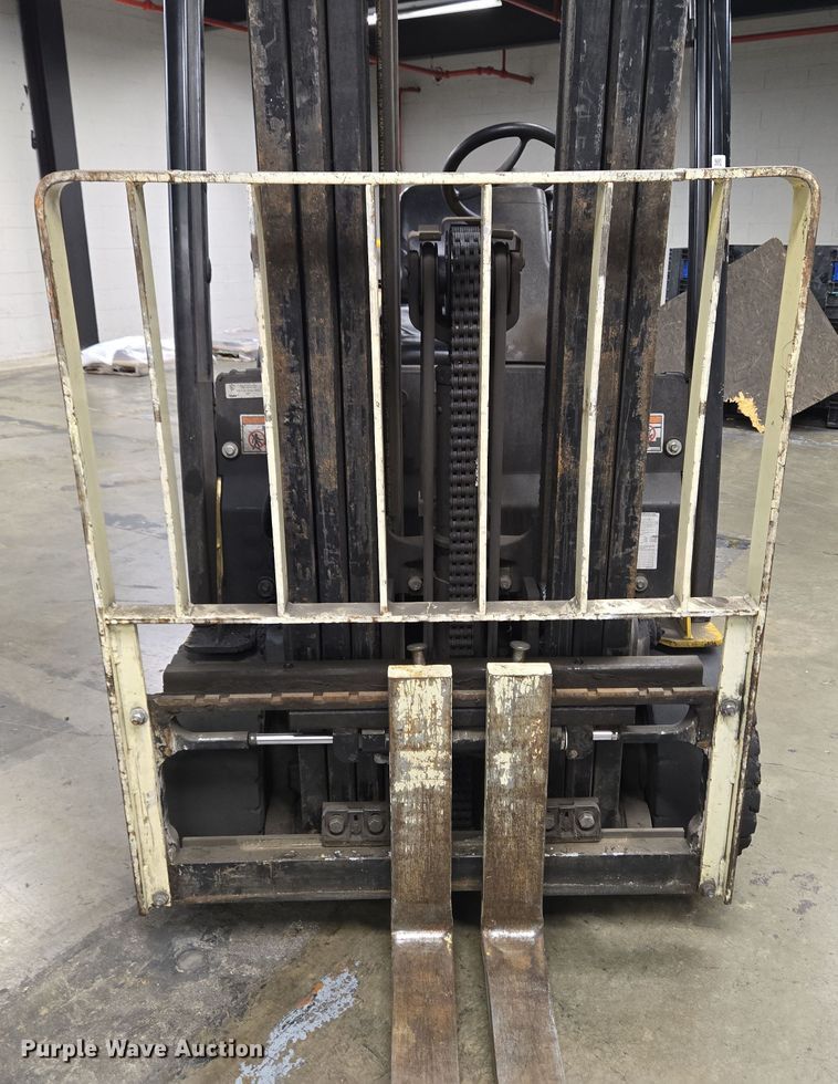 image for item EM6031 2016 Yale ERP040VTN36TE082 forklift