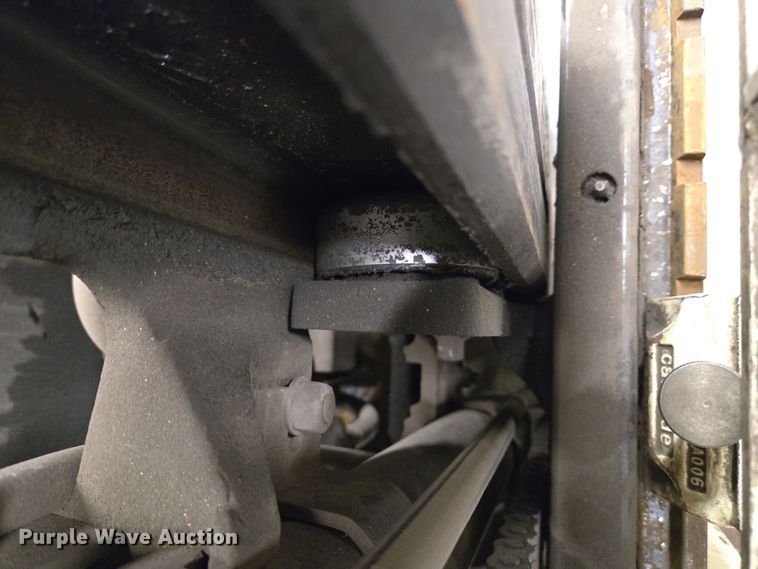 image for item EM6031 2016 Yale ERP040VTN36TE082 forklift