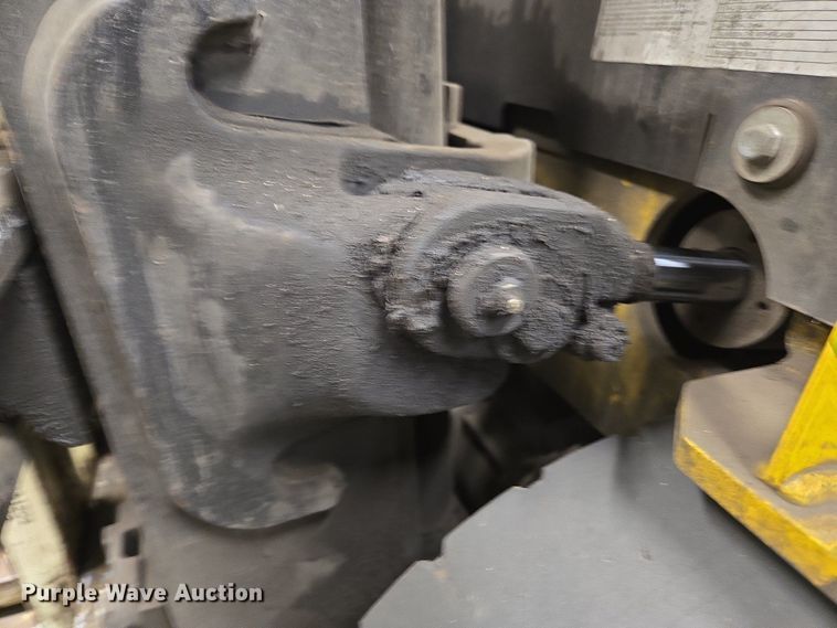 image for item EM6031 2016 Yale ERP040VTN36TE082 forklift