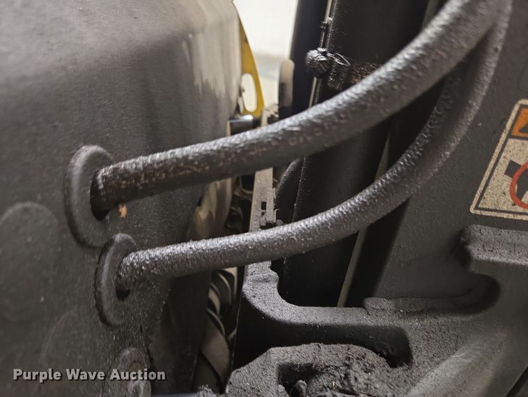 image for item EM6031 2016 Yale ERP040VTN36TE082 forklift