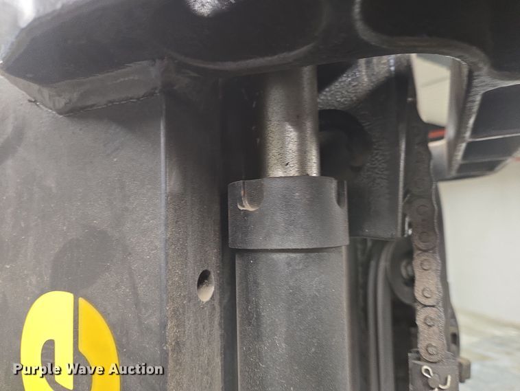 image for item EM6031 2016 Yale ERP040VTN36TE082 forklift