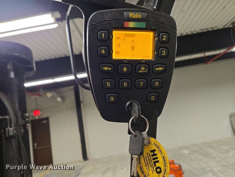 image for item EM6031 2016 Yale ERP040VTN36TE082 forklift
