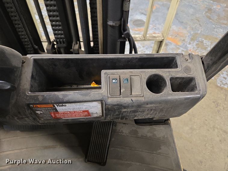 image for item EM6031 2016 Yale ERP040VTN36TE082 forklift