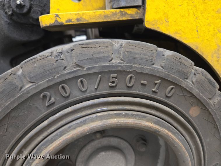 image for item EM6031 2016 Yale ERP040VTN36TE082 forklift