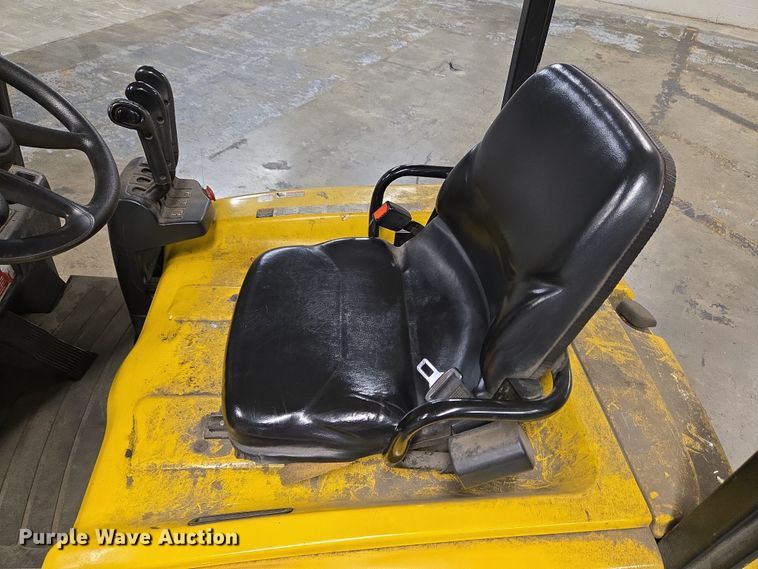 image for item EM6031 2016 Yale ERP040VTN36TE082 forklift