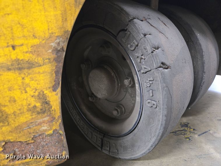 image for item EM6031 2016 Yale ERP040VTN36TE082 forklift