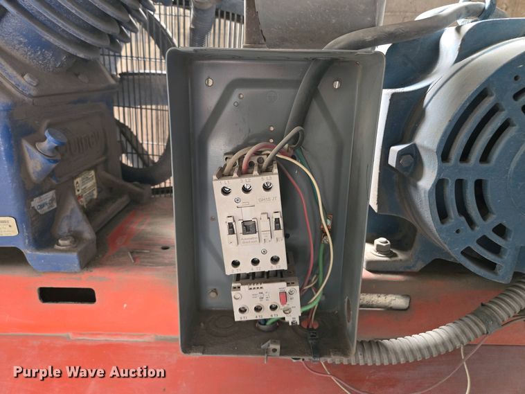 image for item EM7065 Devair air compressor