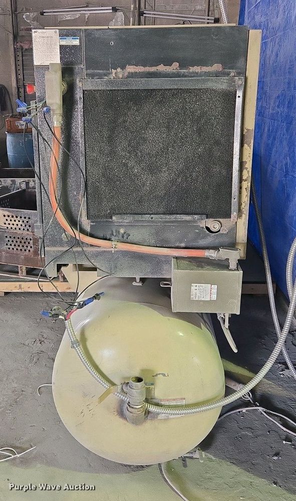 image for item EM7066 Ingersoll Rand  SSR UP6-25-150 air compressor