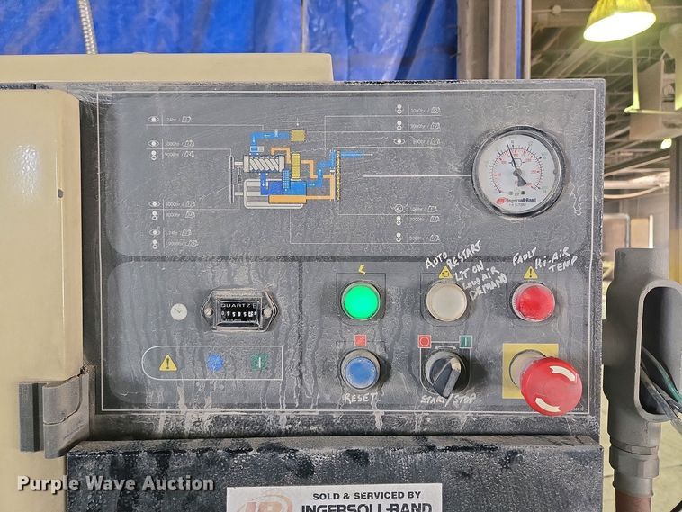 image for item EM7066 Ingersoll Rand  SSR UP6-25-150 air compressor