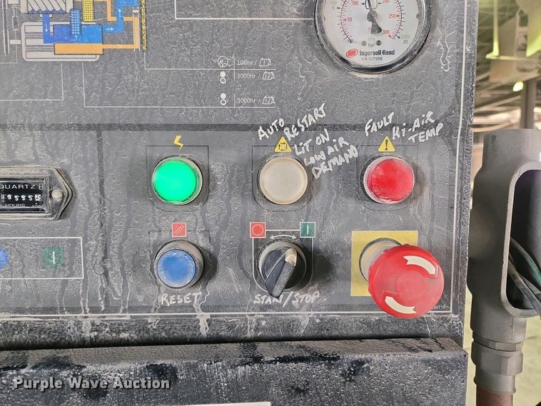 image for item EM7066 Ingersoll Rand  SSR UP6-25-150 air compressor