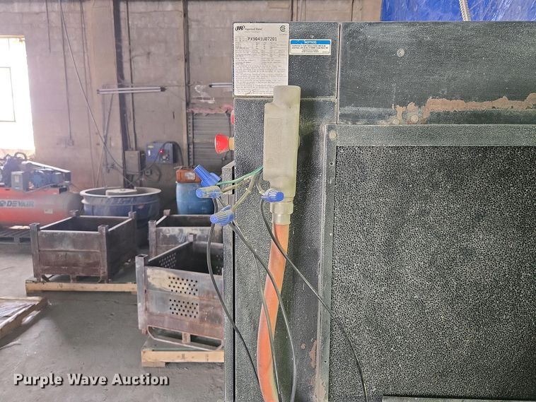 image for item EM7066 Ingersoll Rand  SSR UP6-25-150 air compressor