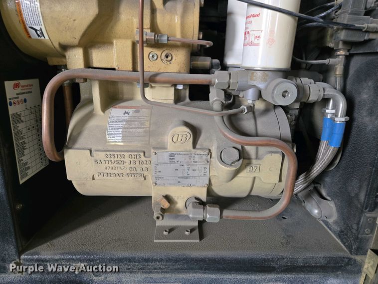 image for item EM7066 Ingersoll Rand  SSR UP6-25-150 air compressor