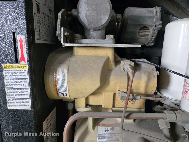 image for item EM7066 Ingersoll Rand  SSR UP6-25-150 air compressor