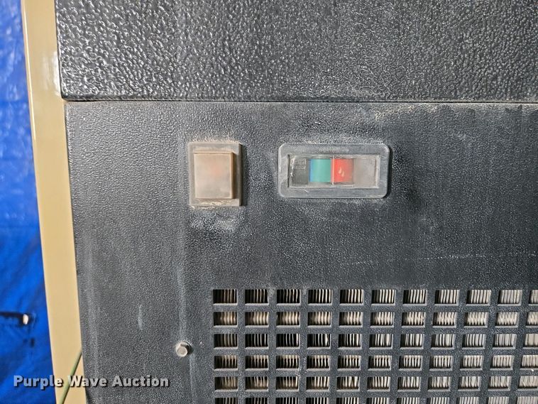 image for item EM7066 Ingersoll Rand  SSR UP6-25-150 air compressor