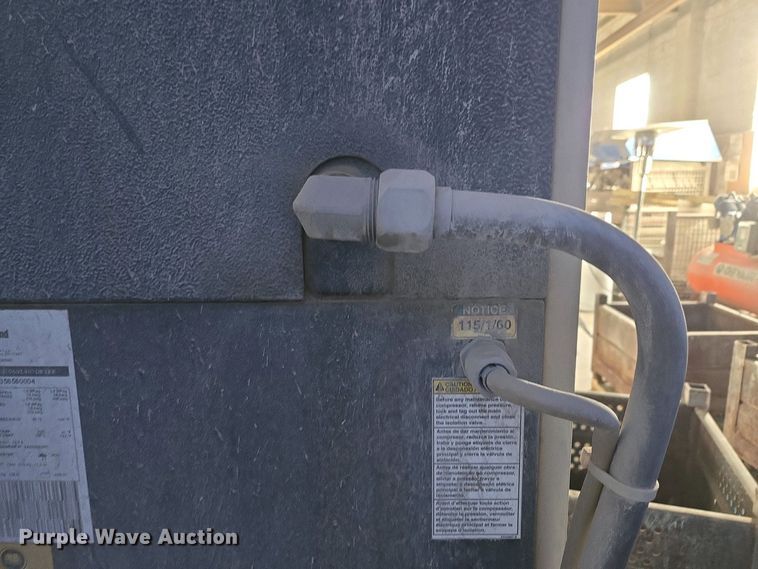 image for item EM7066 Ingersoll Rand  SSR UP6-25-150 air compressor