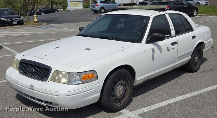 image for item EM7067 2008 Ford Crown Victoria Police Interceptor 
