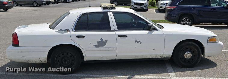 image for item EM7067 2008 Ford Crown Victoria Police Interceptor 