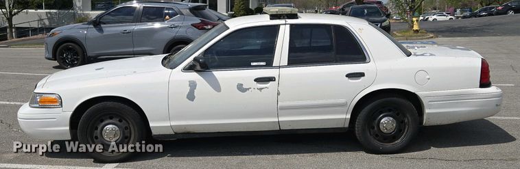 image for item EM7067 2008 Ford Crown Victoria Police Interceptor 