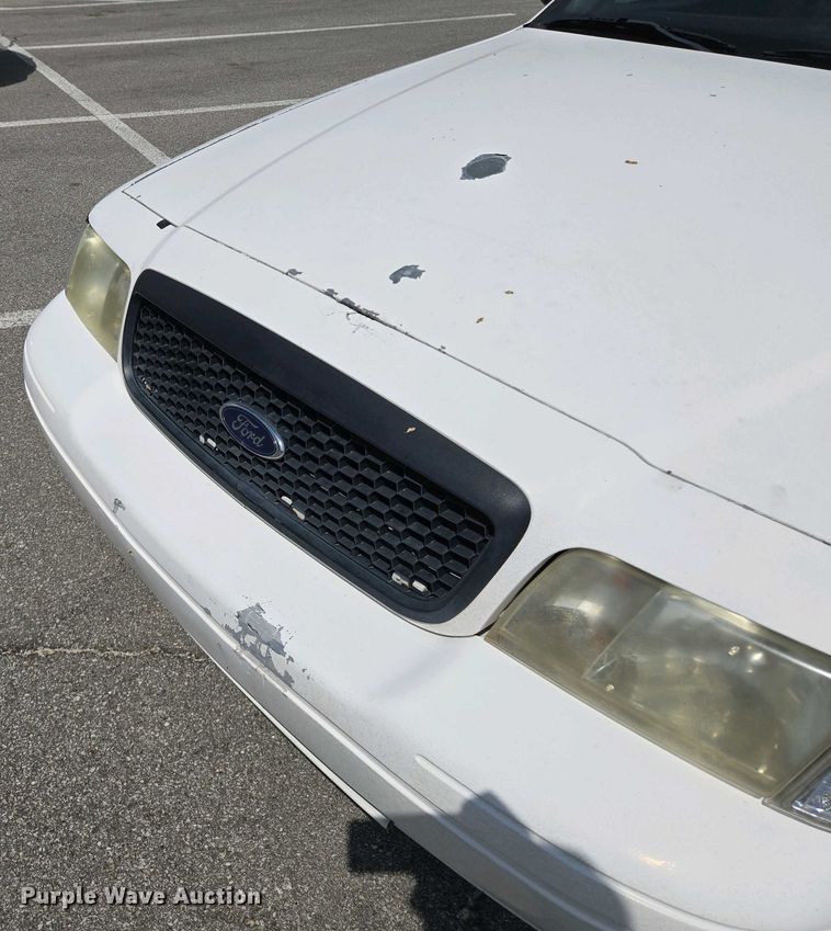 image for item EM7067 2008 Ford Crown Victoria Police Interceptor 