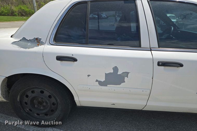 image for item EM7067 2008 Ford Crown Victoria Police Interceptor 