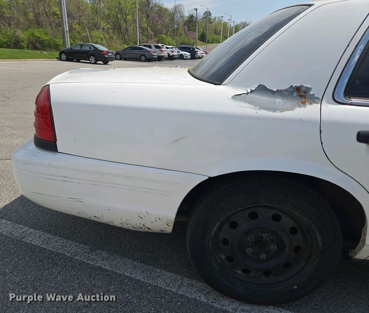 image for item EM7067 2008 Ford Crown Victoria Police Interceptor 
