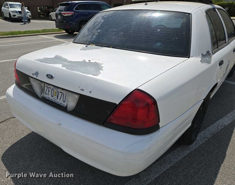 image for item EM7067 2008 Ford Crown Victoria Police Interceptor 