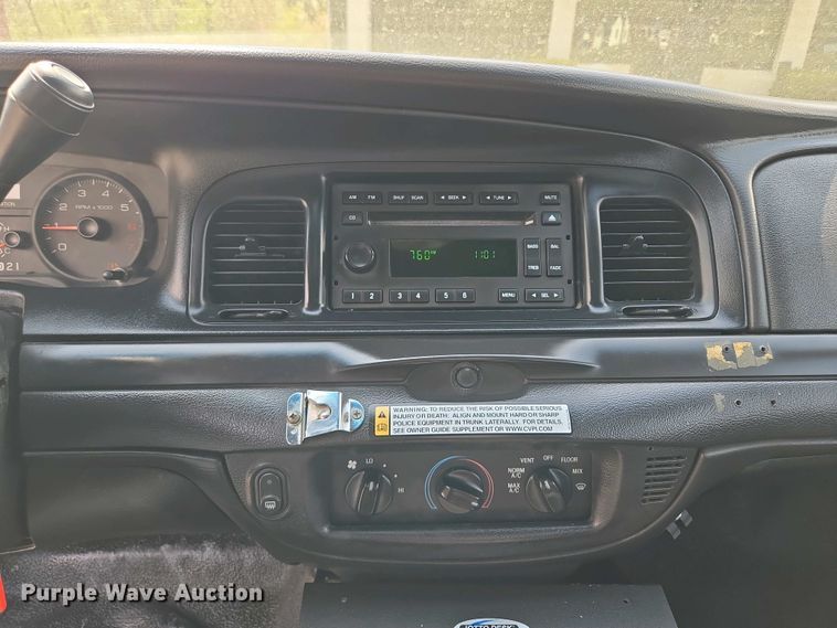 image for item EM7067 2008 Ford Crown Victoria Police Interceptor 