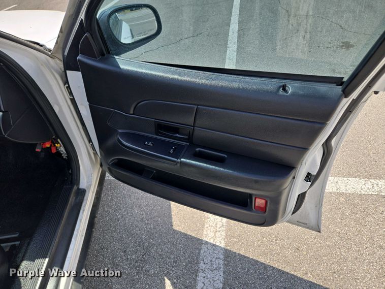 image for item EM7067 2008 Ford Crown Victoria Police Interceptor 