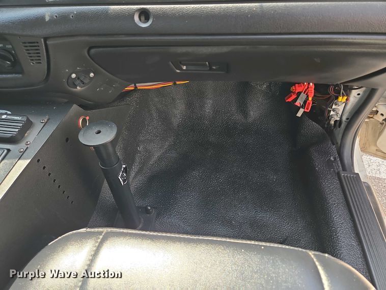 image for item EM7067 2008 Ford Crown Victoria Police Interceptor 