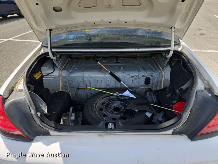 image for item EM7067 2008 Ford Crown Victoria Police Interceptor 