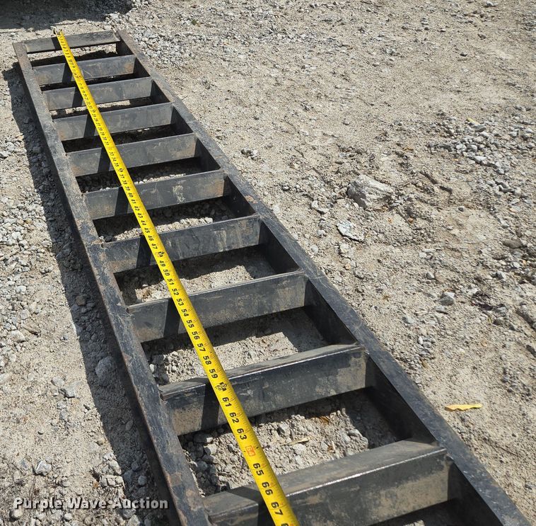 image for item EM7069 2019 Load Trail  dump trailer