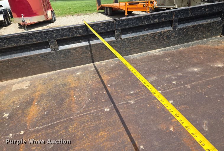 image for item EM7069 2019 Load Trail  dump trailer