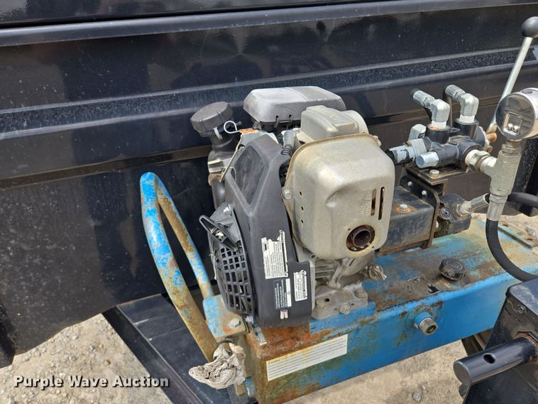 image for item EM7069 2019 Load Trail  dump trailer