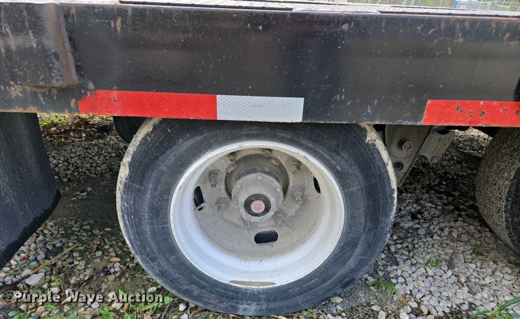 image for item EM7071 2022 Load King equipment trailer