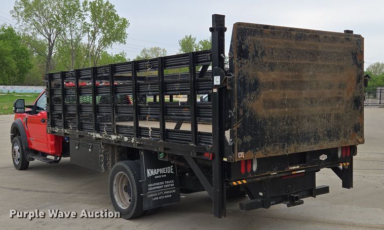 image for item EM7086 2019 Ford  F550 Super Duty XL flatbed truck