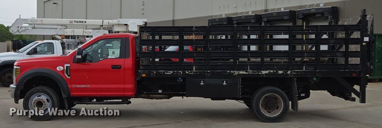 image for item EM7086 2019 Ford  F550 Super Duty XL flatbed truck