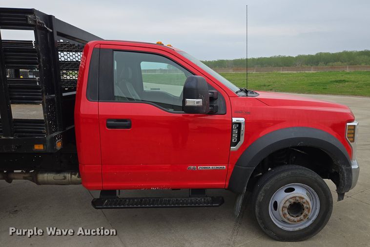image for item EM7086 2019 Ford  F550 Super Duty XL flatbed truck